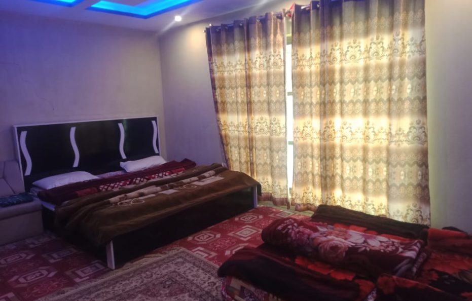 Fridays Hotel Shogran