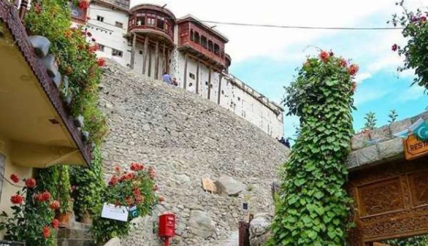 Hunza Tour Package 8 Days / 7 Nights